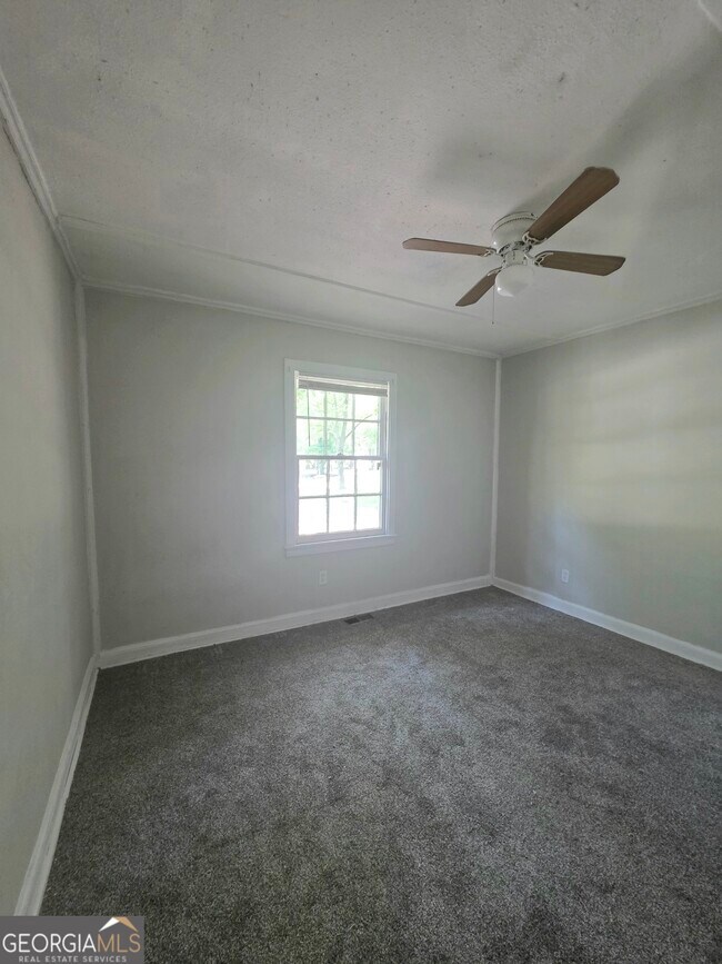 Building Photo - 3588 Morgan Dr
