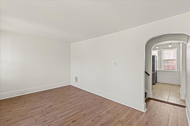 Building Photo - 2802 N Constitution Rd