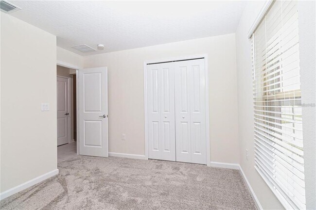 Building Photo - 116 Bergamot Lp