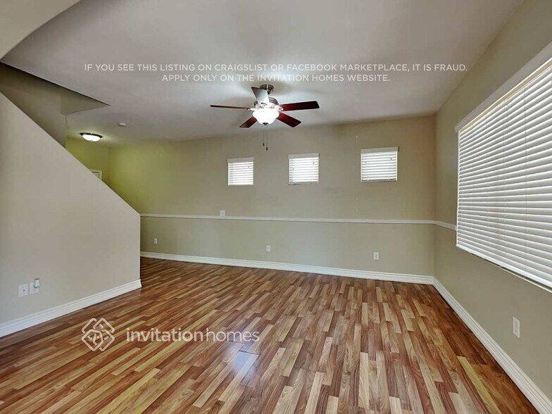 Building Photo - 10660 E Portobello Ave