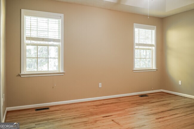 Building Photo - 50 Winterville Dr