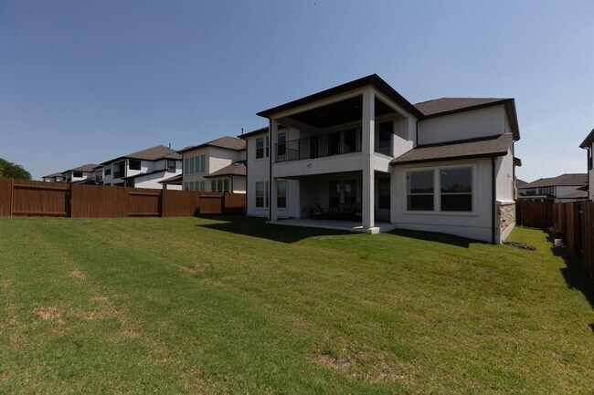 Building Photo - 2332 Giona Pl