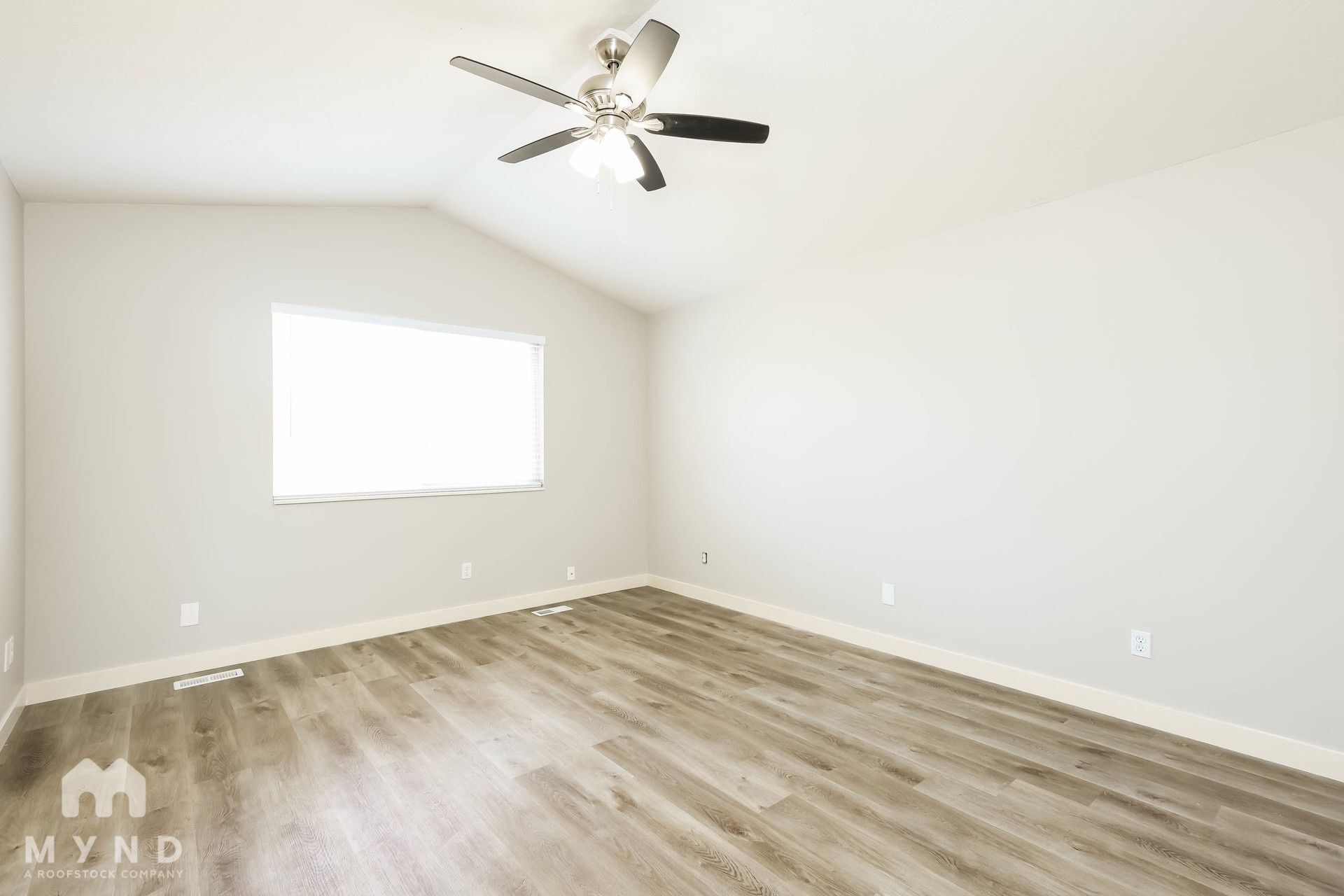 Building Photo - 1652 N 2275 W