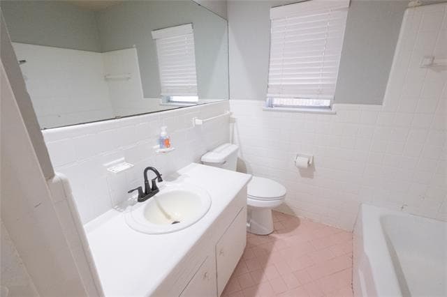 Building Photo - 5101 Locke Ave