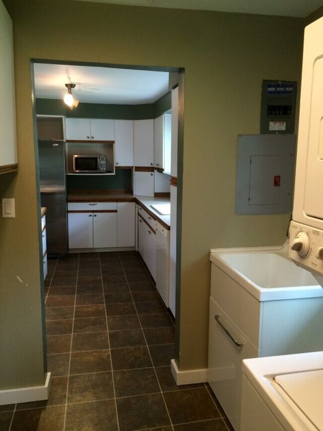 Building Photo - Cozy 2 Bedroom in Bellingham!