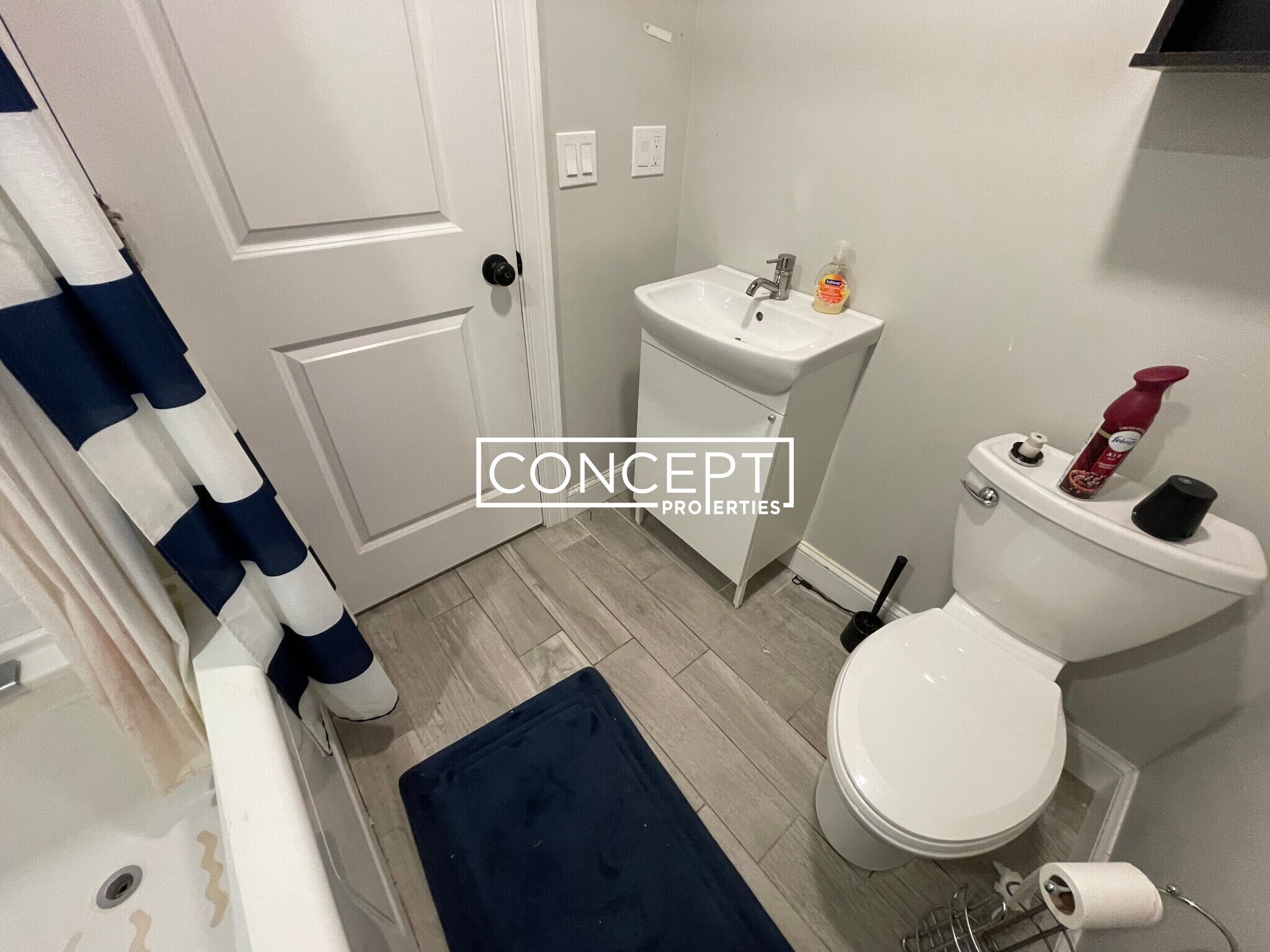 Building Photo - 11 Pierce St