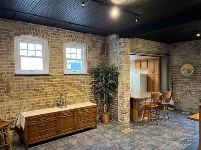 Building Photo - 415 N Gilbert St