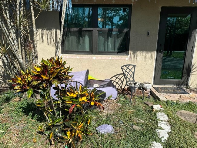 Building Photo - 13743 Persimmon Blvd