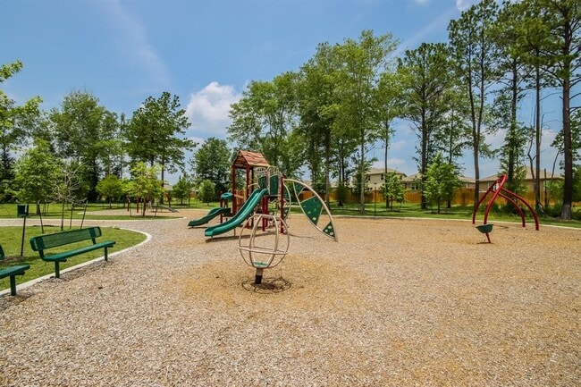 Building Photo - 25381 Cypress Bend Dr