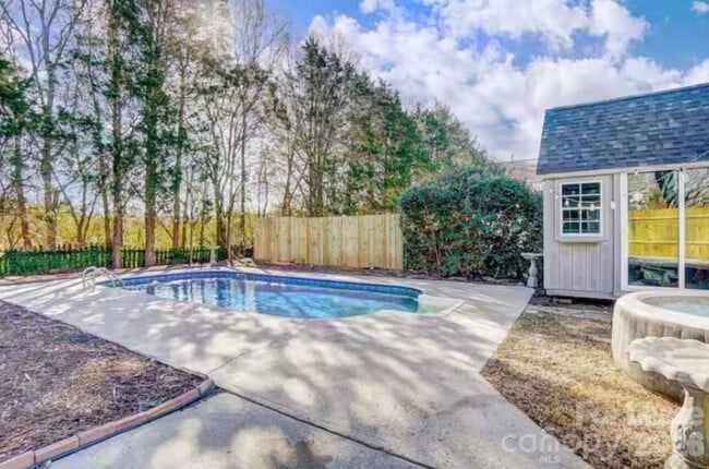 Building Photo - 2514 Caprock Ct