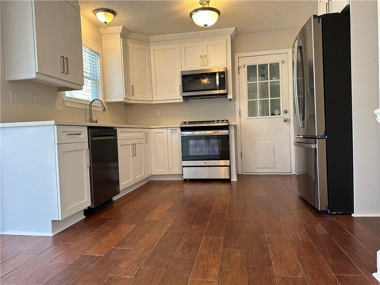 Building Photo - 3263 Long Indian Creek Ct