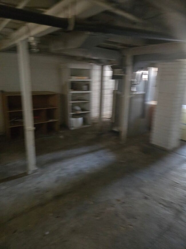 Building Photo - Cozy Eastgate Home