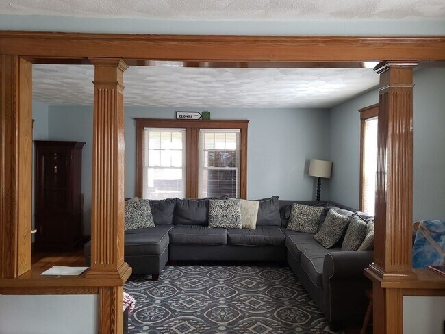 Building Photo - 60 Elliot Ave