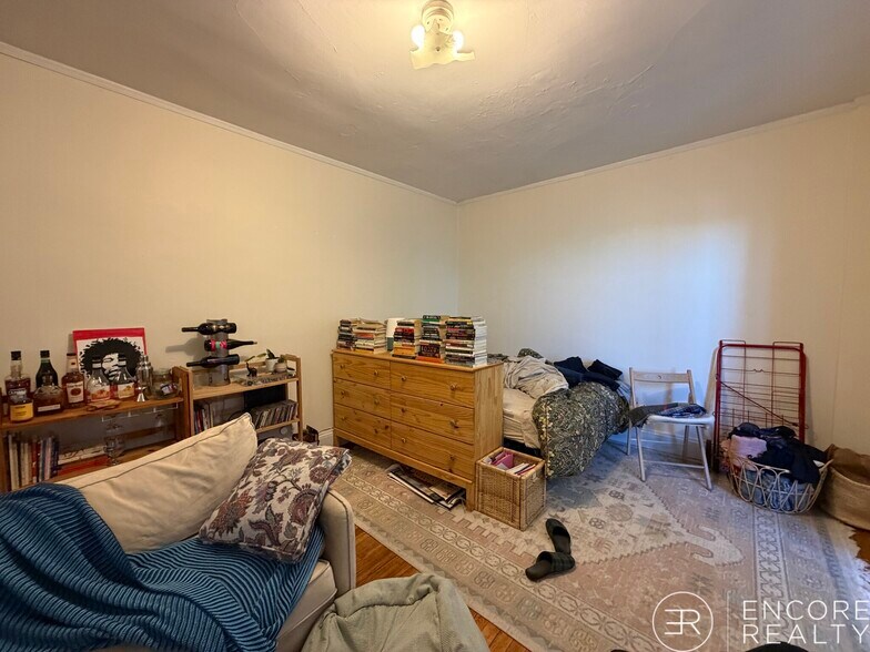 Building Photo - 28 Quint Ave