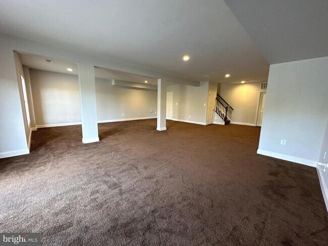 Building Photo - 23417 Longollen Woods Terrace
