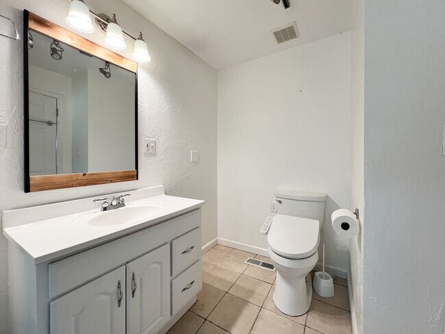 Building Photo - Vineyard-View Retreat with Bonus Room & Exceptional Outdoor Living