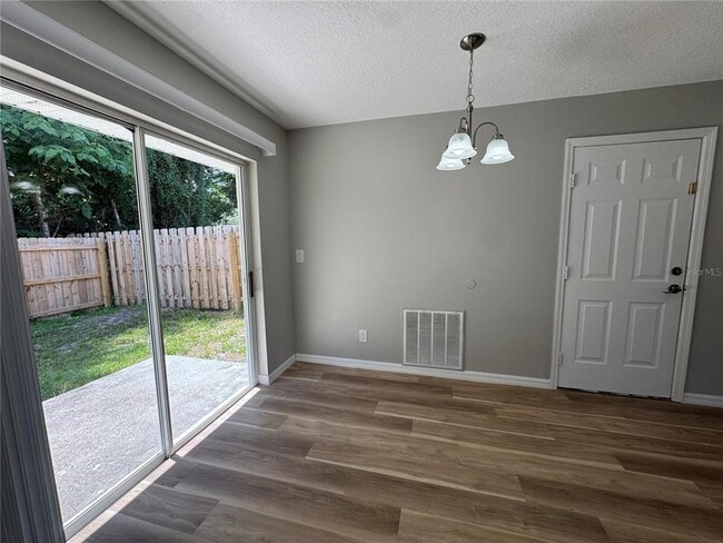 Building Photo - 1151 W Minneola Ave