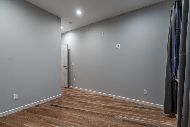 Building Photo - 2045 N College Ave