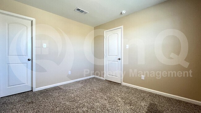 Building Photo - 283 Moonstone Way