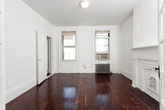 Building Photo - 157 Bedford Ave