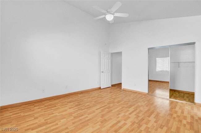 Building Photo - 9740 Bootstrap