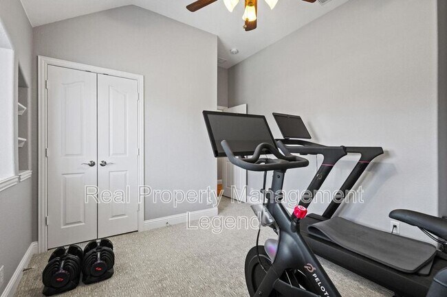 Building Photo - 1451 Cedar Hollow Dr