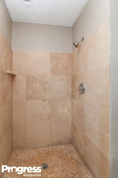 Building Photo - 505 Planceer Pl