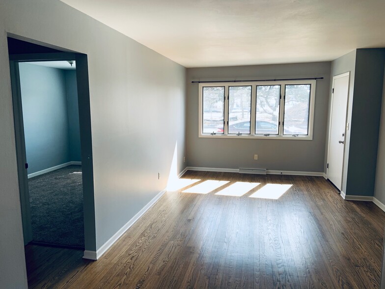 Living Room - 324 Center Ave