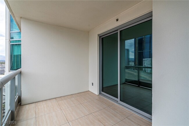 Building Photo - 222 Karen Ave