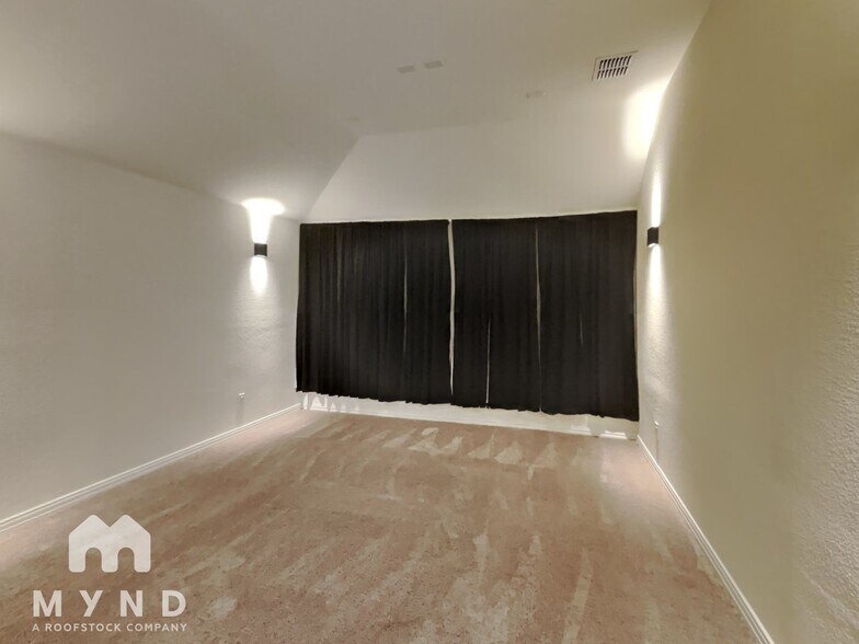 Building Photo - 14880 Gilley Ln