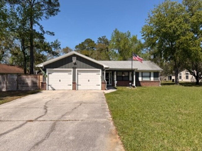 Building Photo - Fenced in 4 Bed 2 Bath in Mariners Landing