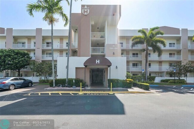 Building Photo - 7866 Trent Dr