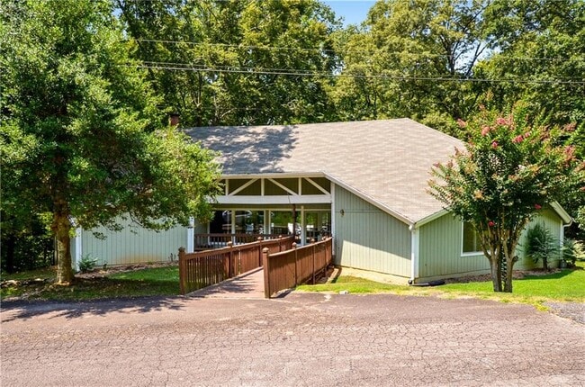 Building Photo - 3346 Cove Overlook Rd
