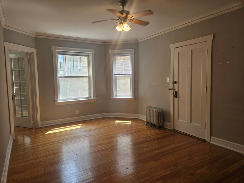 Building Photo - 4406 N Rockwell St