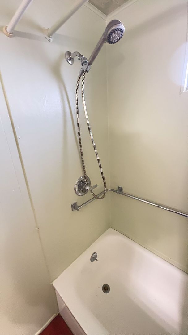 Building Photo - Beautiful 1 bedroom 1 bath Manufactured ho...