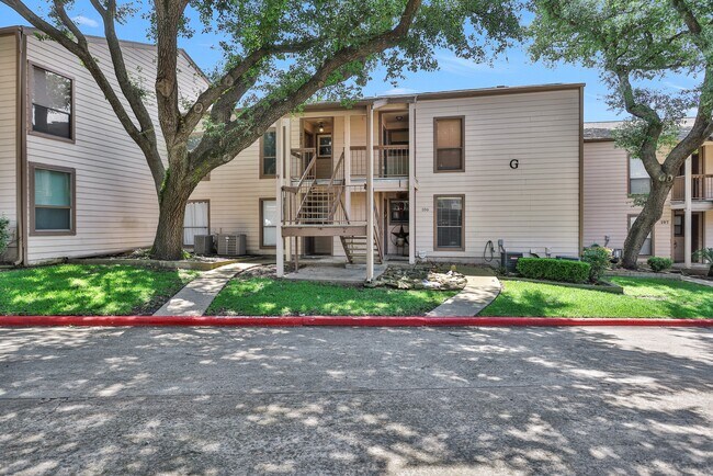 Primary Photo - 205G Lakeview Terrace