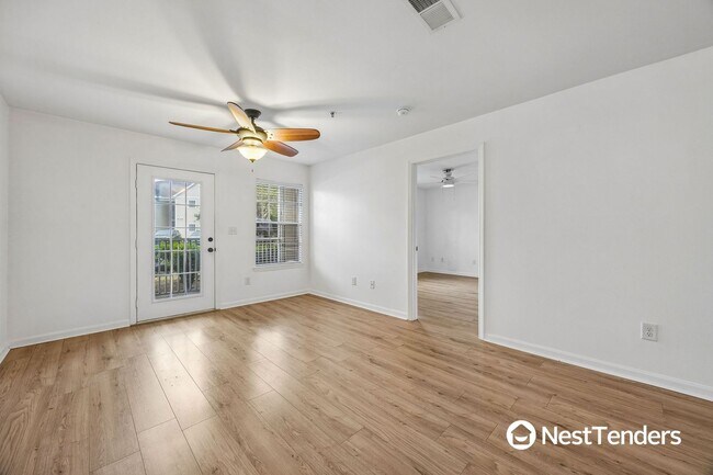 Building Photo - 31255 Paradise Cmns