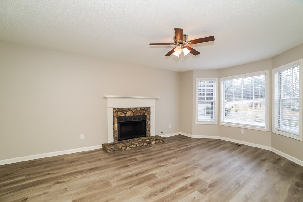 Building Photo - 100 Ashford Dr