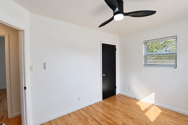 Building Photo - 118 Stone Dr
