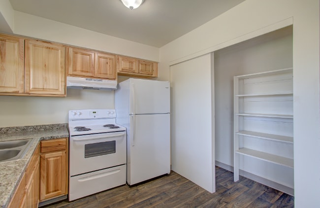 Building Photo - 3102 Harney St