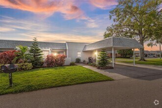 Building Photo - 3942 Trophy Blvd