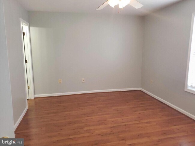 Building Photo - 557 Highland Towne Ln