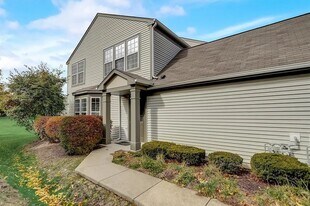 Building Photo - 3333 Bromley Ln