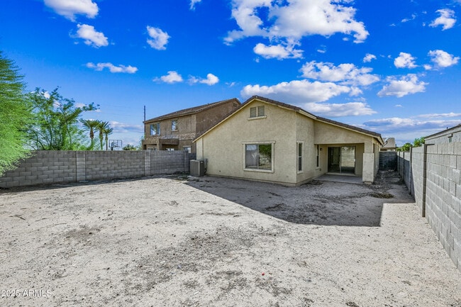 Building Photo - 2965 N 303rd Dr