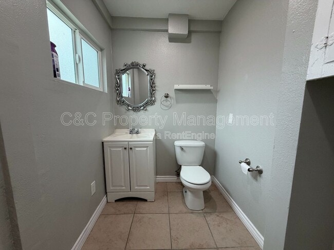 Building Photo - 1307 Pepper Tree Ln