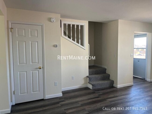 Building Photo - 15 Burleigh Rd