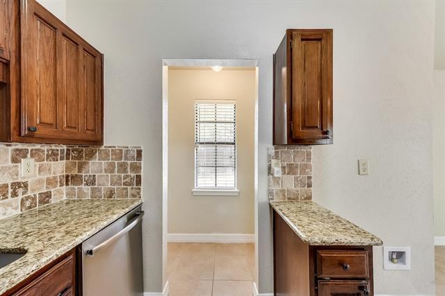 Building Photo - 1406 Collin Dr