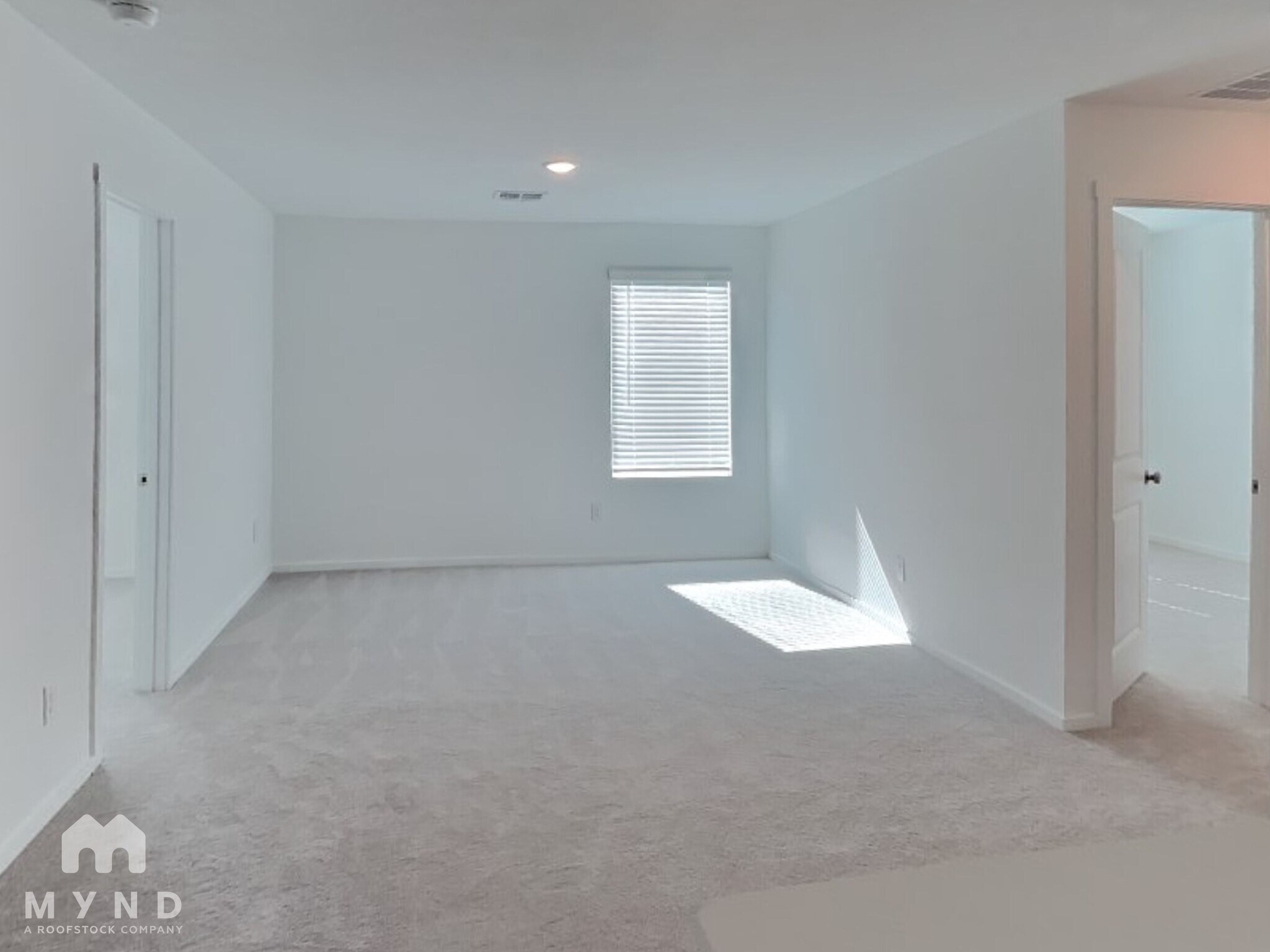 Building Photo - 340 Pacific Waters