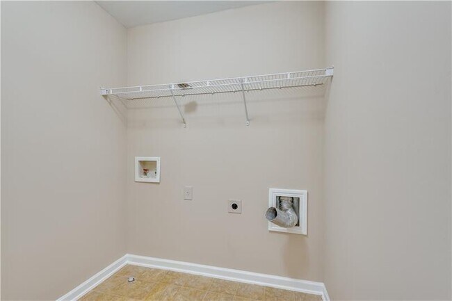 Building Photo - 2271 Oakland Downs Way