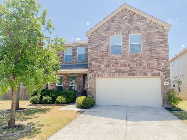 Primary Photo - Beautiful 5 BR / 2.5 BA Home for Rent in A...
